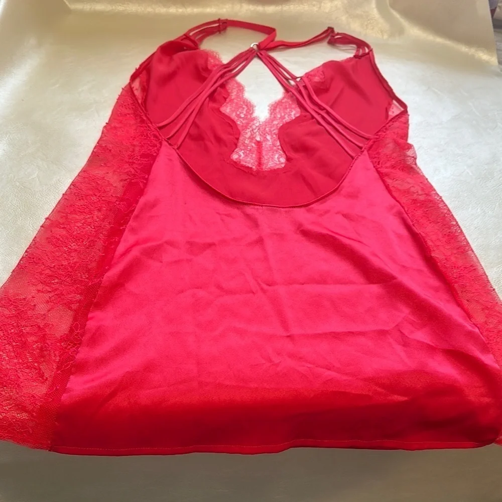 Elegant Red Lace Chemise